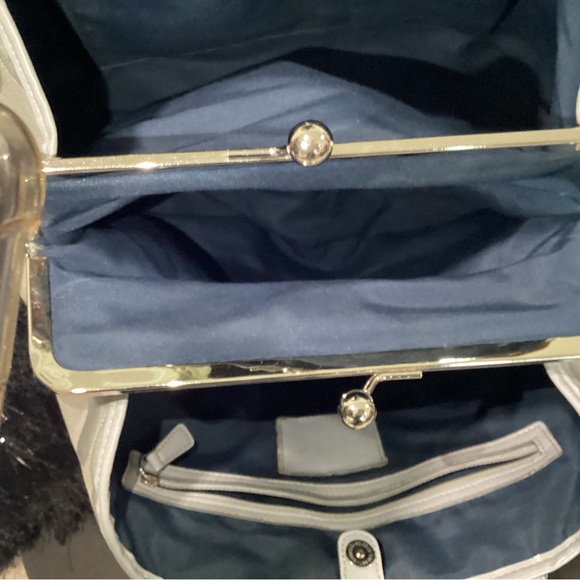 Coach kisslock shoulder bag in gray canvas monogram with silver hardware - Picture 8 of 9